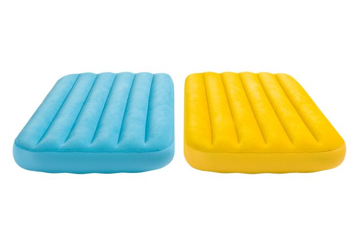 Intex luftmadrass for barn ass.