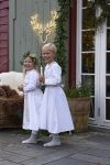 Luciakjole til jente i bomull med sølvfarget satengbånd