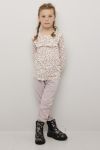 Kids Clothing Aurora topp med rysjekant lyserosa.