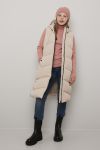 Lang vest beige.