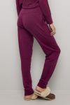 Behagelig joggebukse i 70% merinoull. cerise.