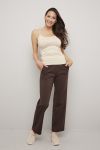 Basic Nora singlet lys beige.