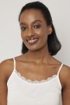 Flora Singlet i merinoull med blondekant Offwhite