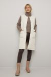 Quiltet vest sand.