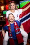 Flagg med hette og håndtak