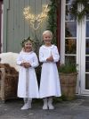 Luciakjole til jente i bomull med sølvfarget satengbånd