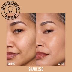 Lifter Plump & Glow Foundation 30ml 220