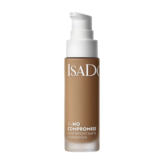 The No Compromise Lightweight Matte Foundation 7N.