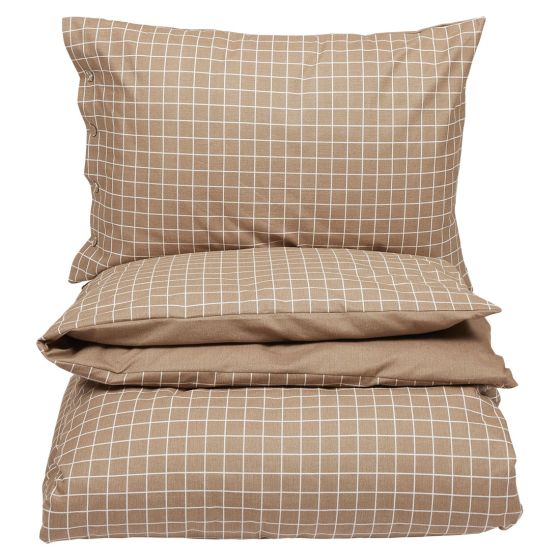 Brown cover with white stripes