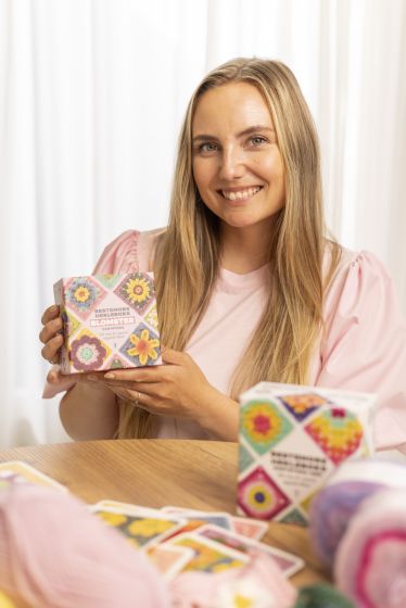 Bestemors Hekleboks Blomster med 50 kort Blomster