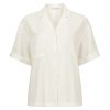Kortermet bluse Nelia Offwhite.
