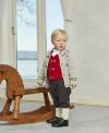 Norsk Festdrakt Oscar festdrakt strikket i myk og deilig lammeull. 3 deler rød/grå